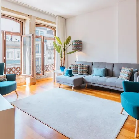 Mouzinho Downtown 2br W/ Parking By Lovelystay شقة بورتو