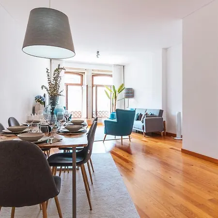 Mouzinho Downtown 2br W/ Parking By Lovelystay Apartamento Porto