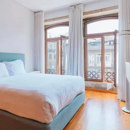 Mouzinho Downtown 2br W/ Parking By Lovelystay Appartamento *